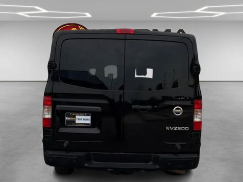 Used 2017 Nissan NV 2500 SV w/ Back Door Glass Package RWD image 4
