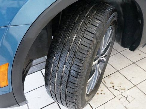 Used 2018 Volkswagen Tiguan S image 44