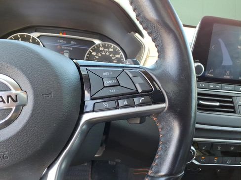 Used 2020 Nissan Altima 2.5 SR w/ Premium Package FWD image 21