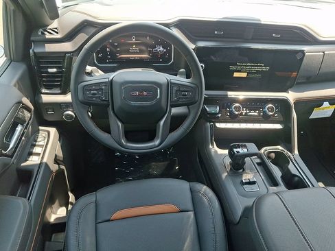 New 2026 GMC Sierra 1500 AT4 w/ AT4 Premium Package AWD/4WD image 7