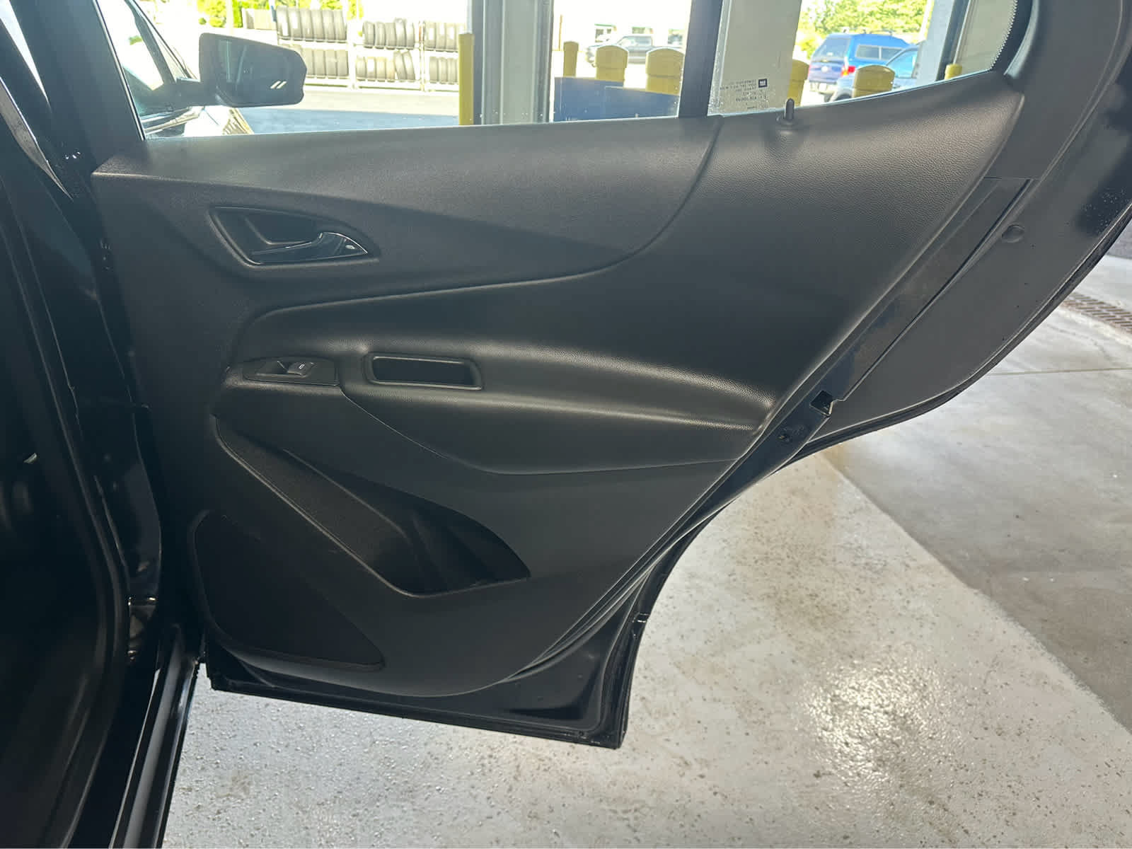 Used 2022 Chevrolet Equinox LT AWD/4WD image 41