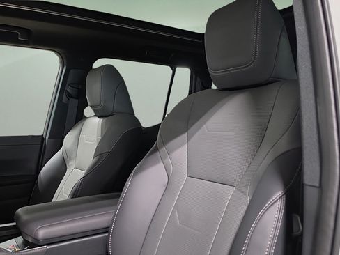 New 2026 Lexus GX 550 AWD/4WD image 14
