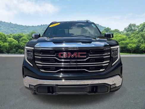Used 2022 GMC Sierra 1500 SLT w/ SLT Premium Plus Package AWD/4WD image 26