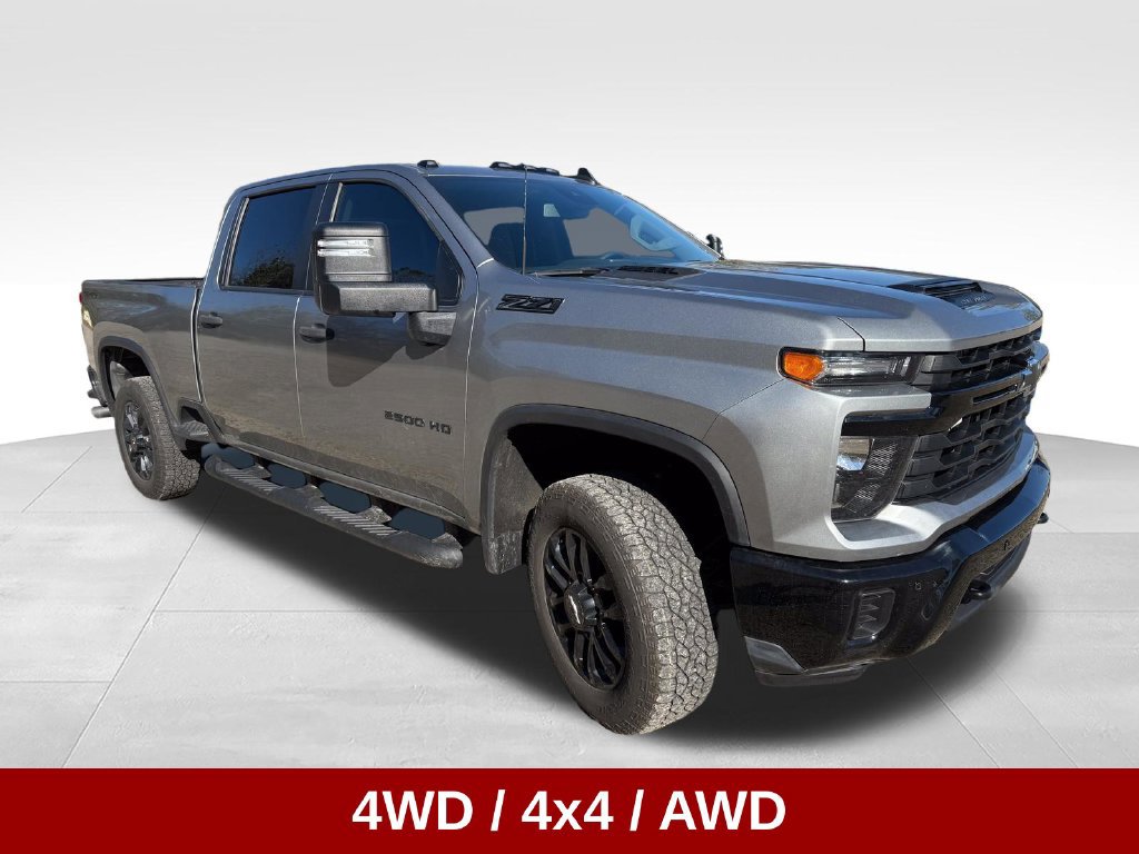 Used 2025 Chevrolet Silverado 2500 Custom w/ Custom Value Package AWD/4WD image 9