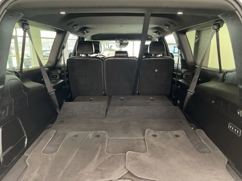 Used 2024 Jeep Wagoneer L Series II w/ Flexible Seating Group image 14