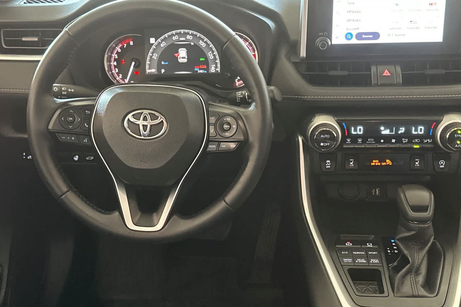 Used 2025 Toyota RAV4 XLE w/ Convenience Package AWD/4WD image 16