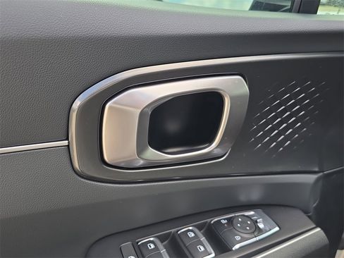 New 2026 Kia Sorento S image 18
