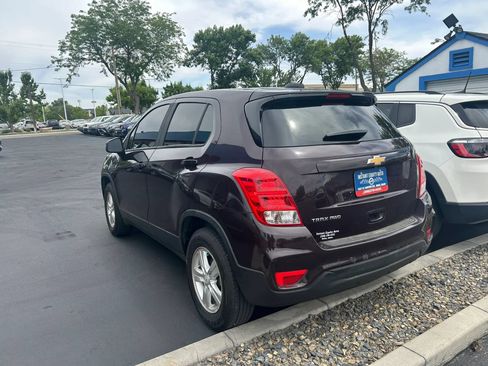 Used 2021 Chevrolet Trax LS w/ LPO, Cargo Package AWD/4WD image 13