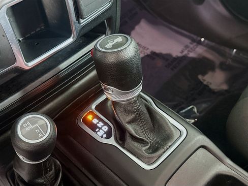 Used 2022 Jeep Wrangler Unlimited Sport image 20