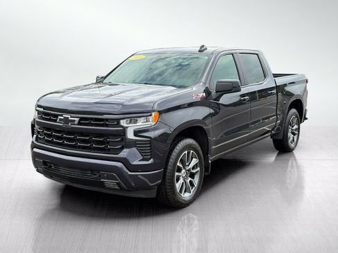 Used 2024 Chevrolet Silverado 1500 RST w/ Convenience Package II AWD/4WD image 2