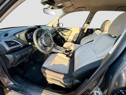 Used 2023 Subaru Forester image 25