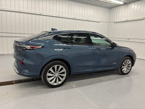 Used 2025 Buick Envista Avenir FWD image 4
