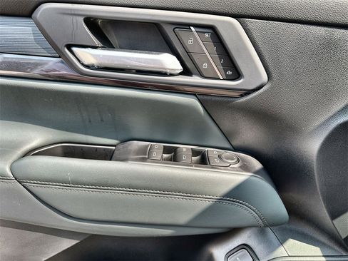 New 2026 GMC Terrain AT4 w/ Convenience Package III image 22