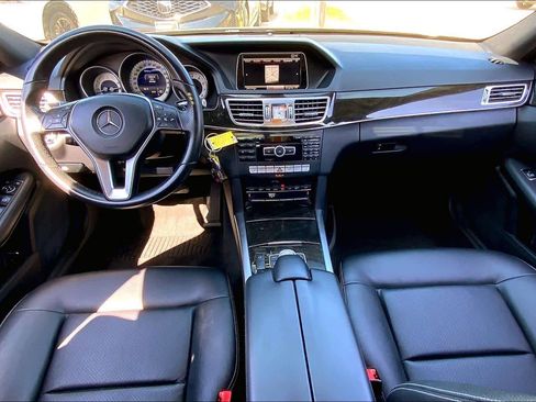 Used 2014 Mercedes-Benz E 350 Sedan image 16