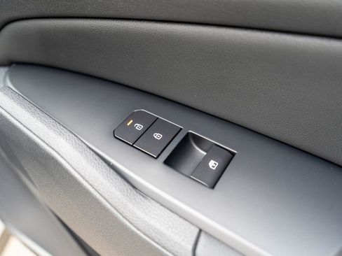 New 2026 Kia Sportage EX image 11