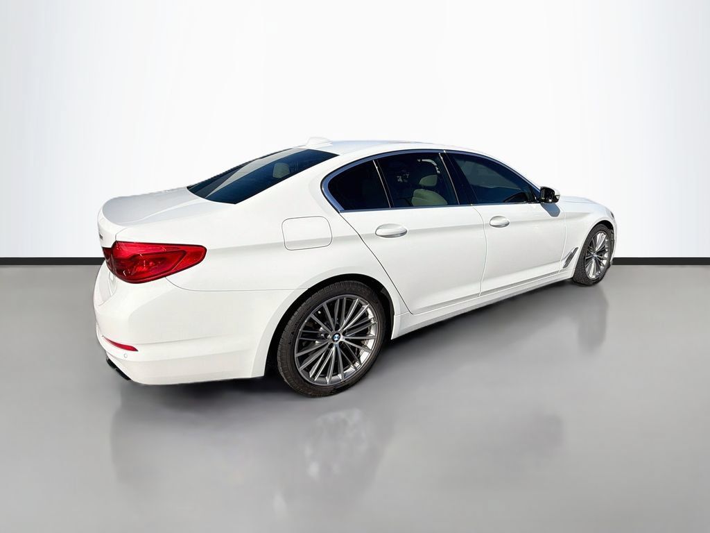 Used 2020 BMW 540i w/ Premium Package RWD image 5