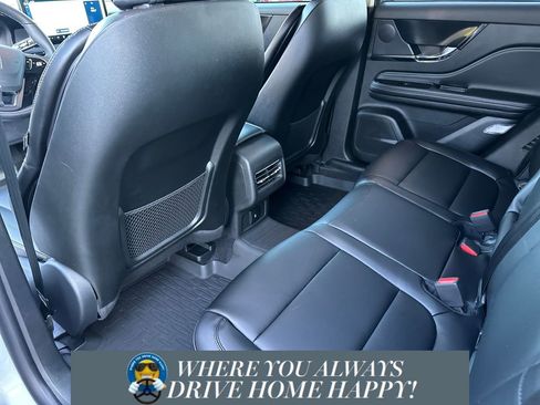 New 2026 Lincoln Corsair Premiere image 25