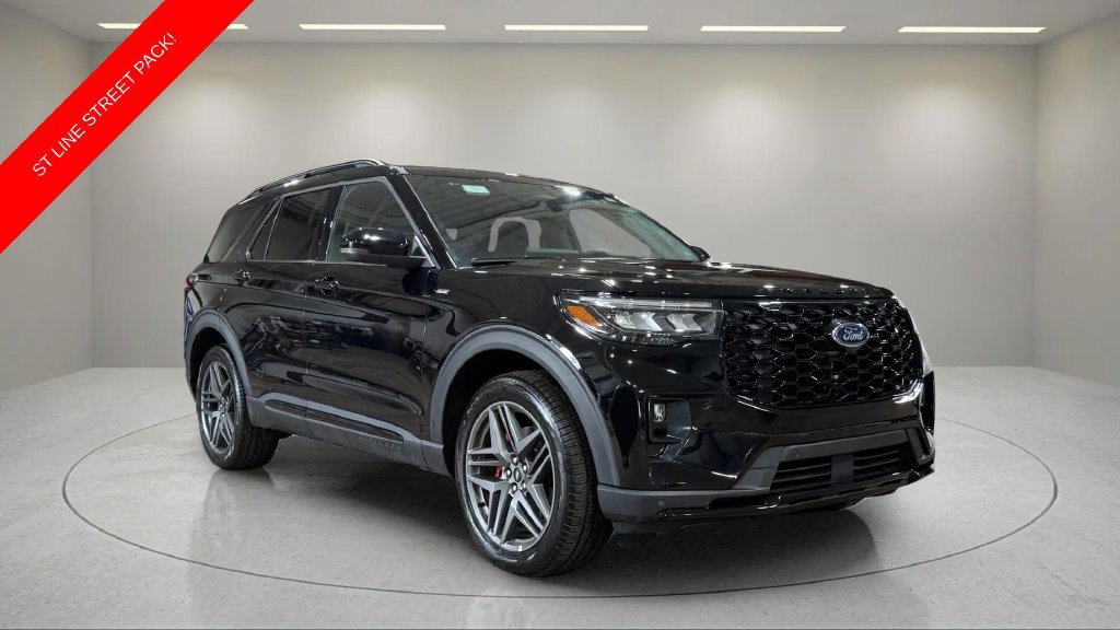 Used 2026 Ford Explorer ST-Line w/ ST-Line Street Pack AWD/4WD image 1