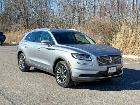 Certified 2023 Lincoln Nautilus AWD w/ Premium Package image 1