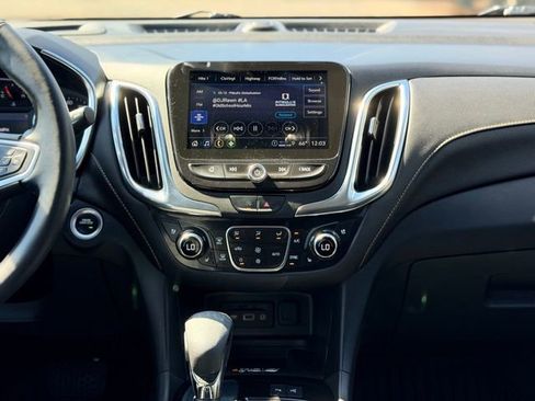 Used 2023 Chevrolet Equinox Premier image 23