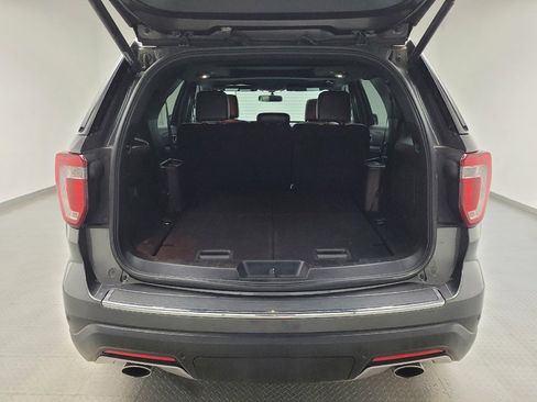 Used 2018 Ford Explorer XLT w/ Equipment Group 202A AWD/4WD image 29