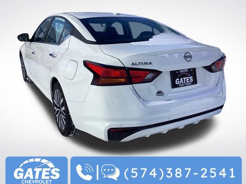 Used 2025 Nissan Altima 2.5 SV image 7