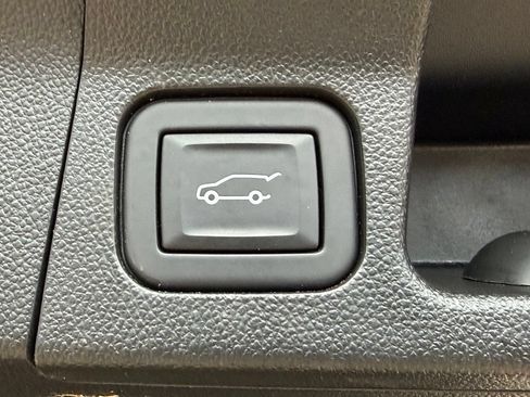 Used 2023 GMC Acadia SLE w/ Driver Convenience Package AWD/4WD image 40