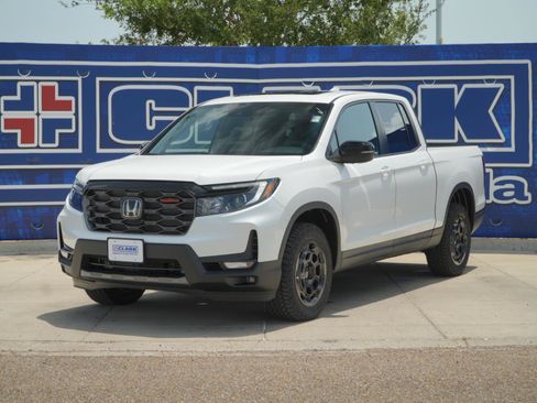 New 2026 Honda Ridgeline TrailSport image 1