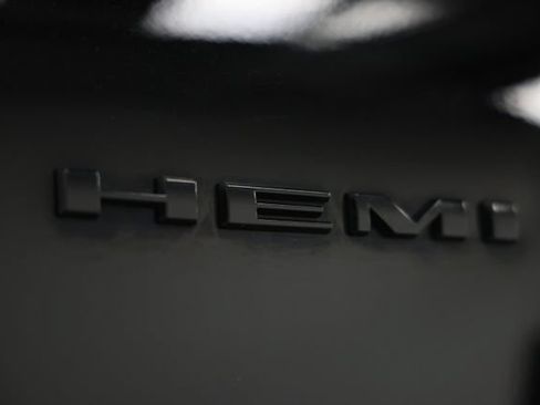 Used 2020 Dodge Durango R/T w/ Technology Group AWD/4WD image 9