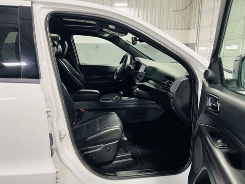 Used 2024 Dodge Durango GT image 38