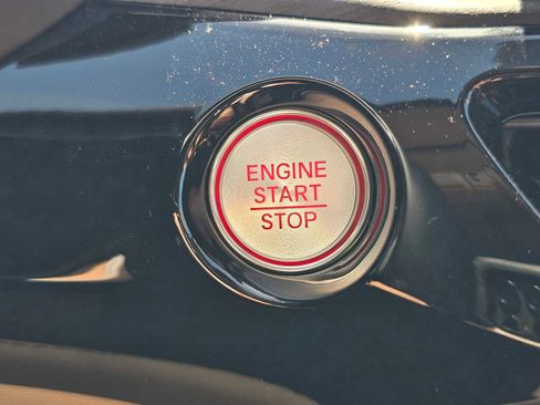 New 2025 Acura MDX w/Advance Package image 28