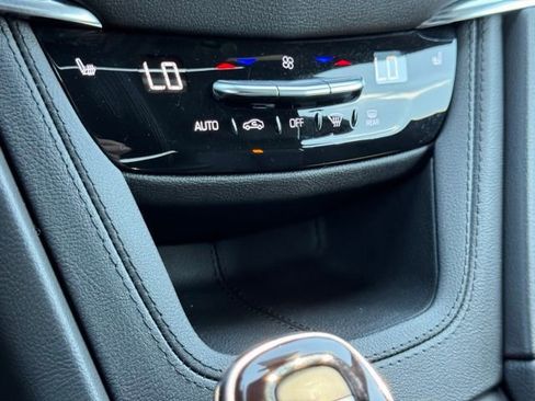 Certified 2025 Cadillac XT5 Premium Luxury image 33