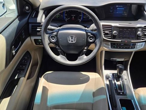 Used 2015 Honda Accord EX-L image 11