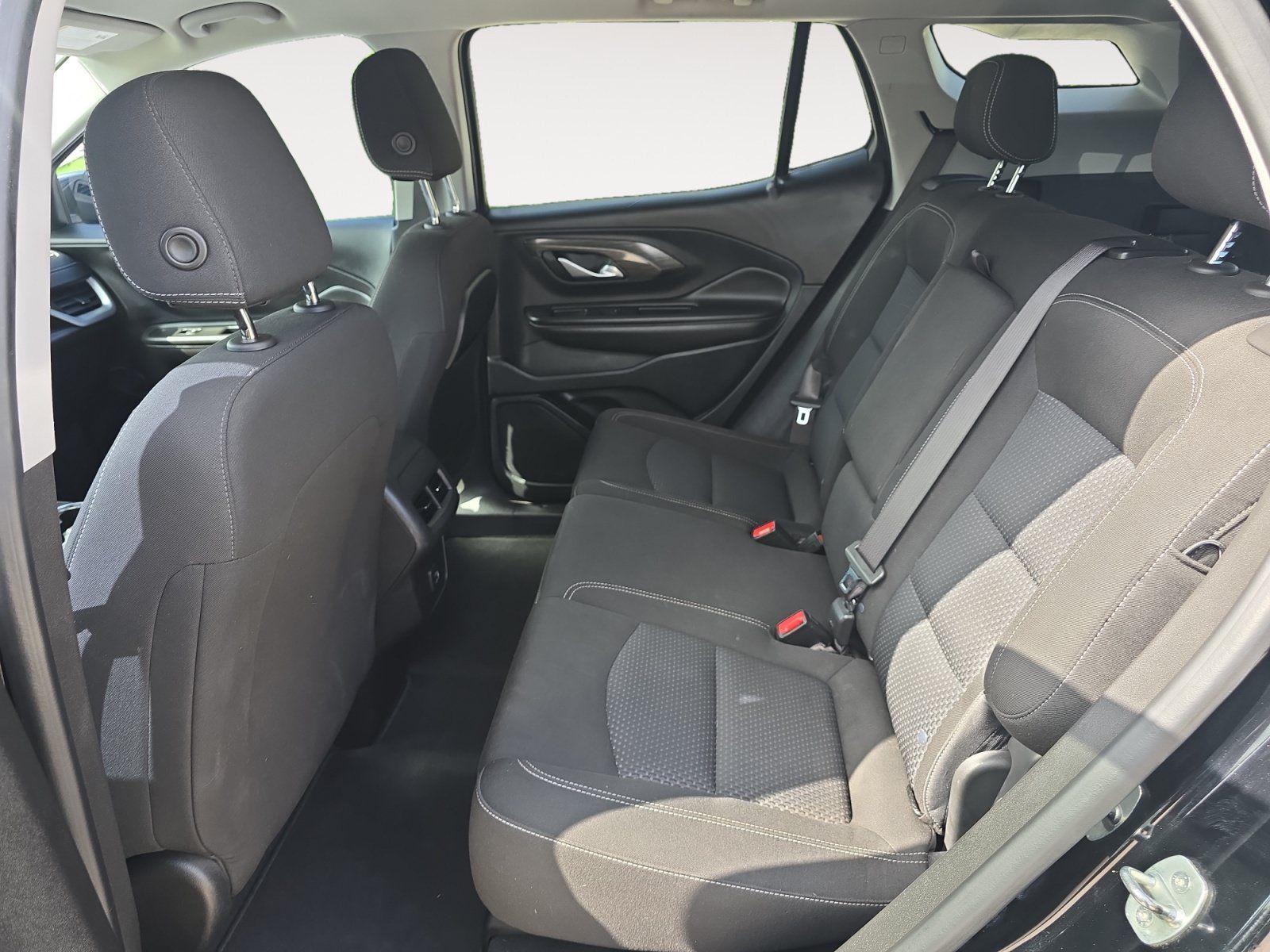 Used 2022 GMC Terrain SLE w/ Driver Convenience Package FWD image 22