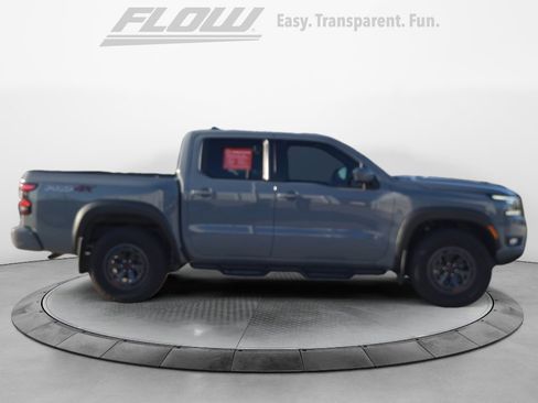 Used 2025 Nissan Frontier PRO-4X image 8