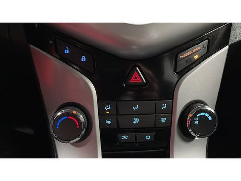 Used 2012 Chevrolet Cruze LT image 14