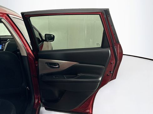 Used 2018 Nissan Murano SV image 29