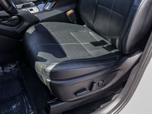 Used 2022 Kia Telluride EX AWD/4WD image 17