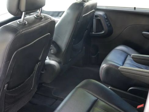 Used 2017 Dodge Grand Caravan GT FWD image 12