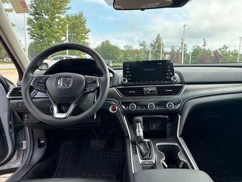 Used 2020 Honda Accord LX image 18