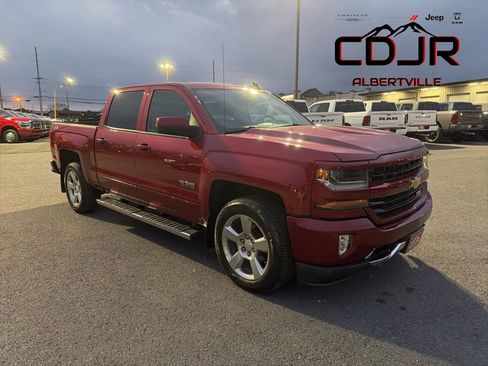 Used 2018 Chevrolet Silverado 1500 LT w/ Texas Edition image 1