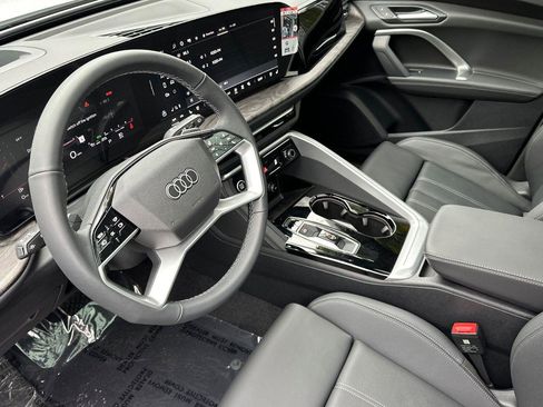 New 2025 Audi Q5 Premium Plus image 9