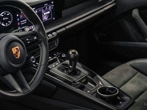 Used 2022 Porsche 911 GT3 RWD image 61