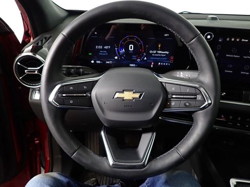 Used 2026 Chevrolet Equinox LT image 24