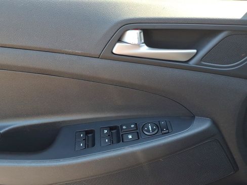 Used 2019 Hyundai Tucson Value AWD/4WD image 22