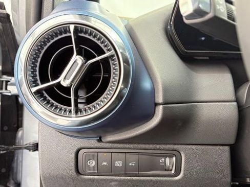 New 2026 Chevrolet Equinox EV LT FWD image 33
