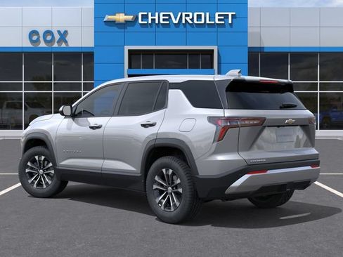 New 2026 Chevrolet Equinox LT w/ Convenience Package II FWD image 3