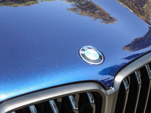 New 2026 BMW X6 xDrive40i image 9