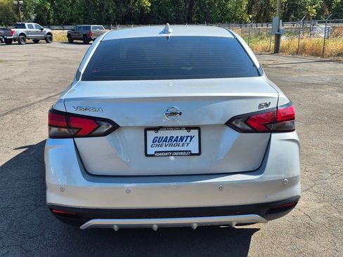 Used 2021 Nissan Versa SV image 8