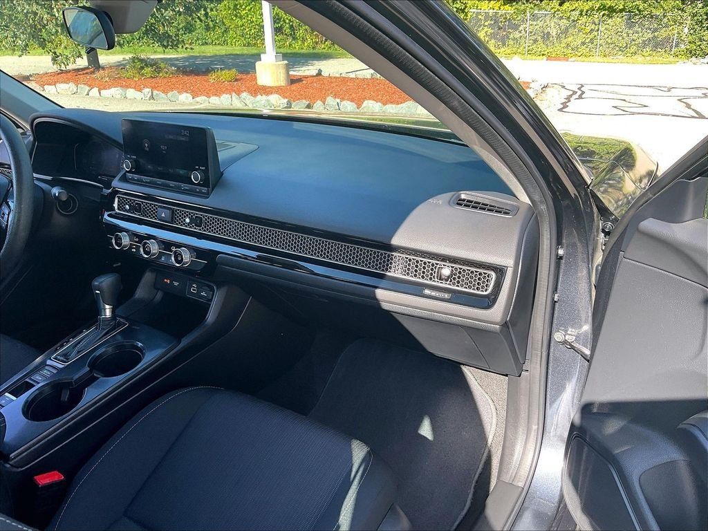 Used 2023 Honda Civic LX image 13
